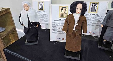"Kahraman Türk Kadınları ve Folklorik Bebekler Sergisi" Gölcük'te açıldı