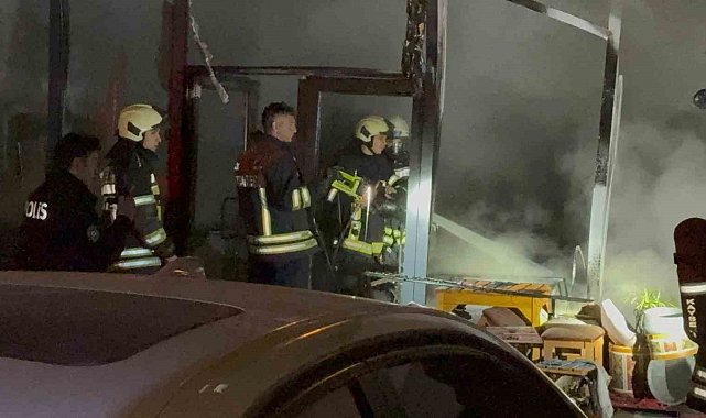 Restoranda çıkan yangın korkuttu