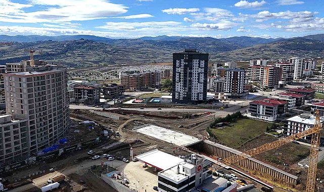 RTE Bulvarı'nda 3. şeridin inşası başladı