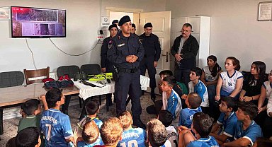 Salihli Adalaspor'dan jandarmaya teşekkür