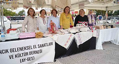 Samsun meydanı hemşehri dernekleri ile şenlendi