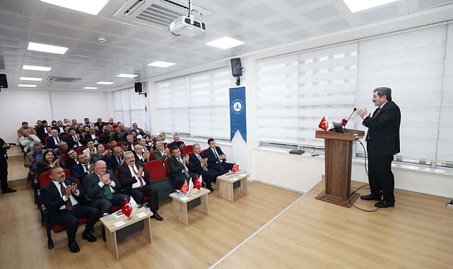 Samsun Valisi Tavlı: "Yüz yıl sonrasının temelleri atılıyor"