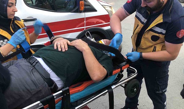 Samsun'da sıkışmalı trafik kazası: 2 yaralı