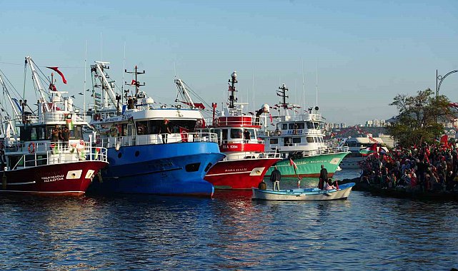 Samsun'dan Filistin'e destek: Tekne ve gemilerden kortej