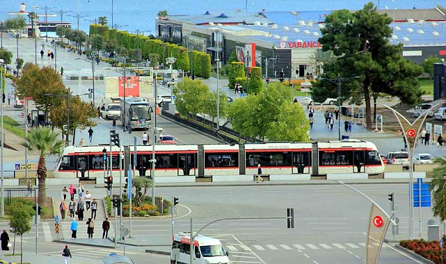 Samsun'un ulaşımdaki lokomotif gücü "SAMULAŞ" 15 yaşında