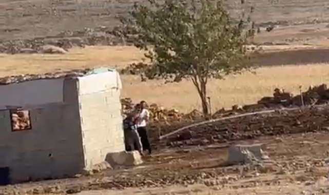 Şanlıurfa'da iki aile arasındaki silahlı çatışma kamerada