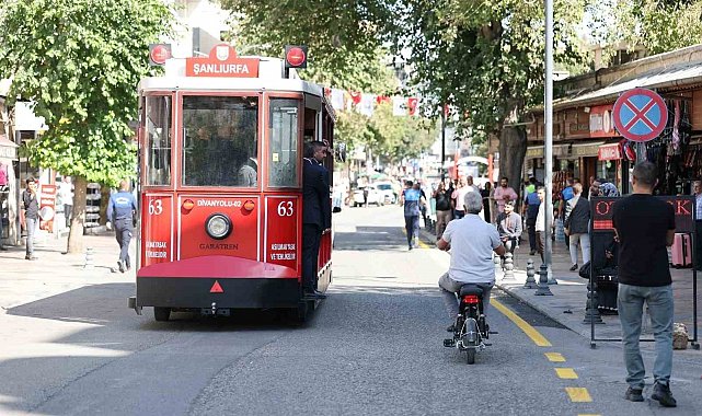 Şanlıurfa'da nostaljik tramvay hizmete girdi