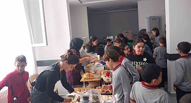 Sarıgöllü öğrencilerden Gazze'deki çocuklara destek