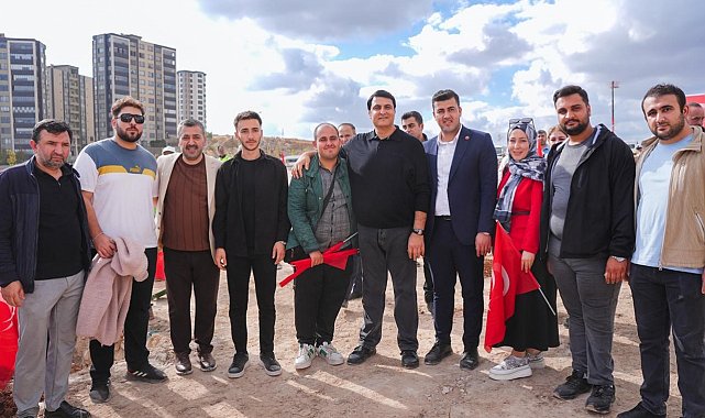 Şehitkamil'de gençler, Cumhuriyet için yürüdü