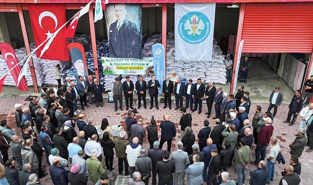 Selendi'de çiftçilere tohum desteği