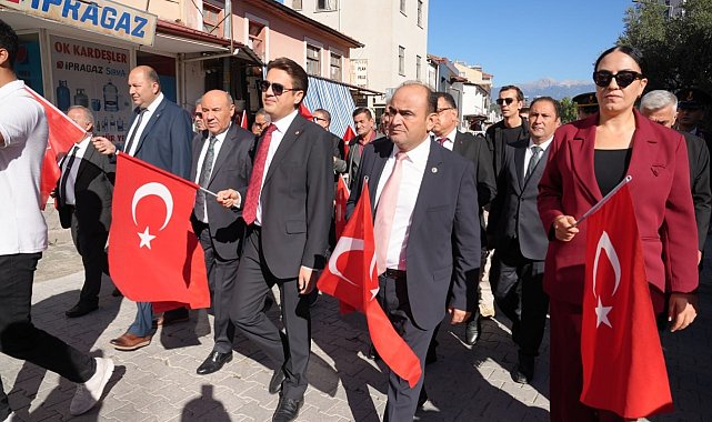 Seydikemer'de Cumhuriyet'in 102. yılı coşkuyla kutlandı