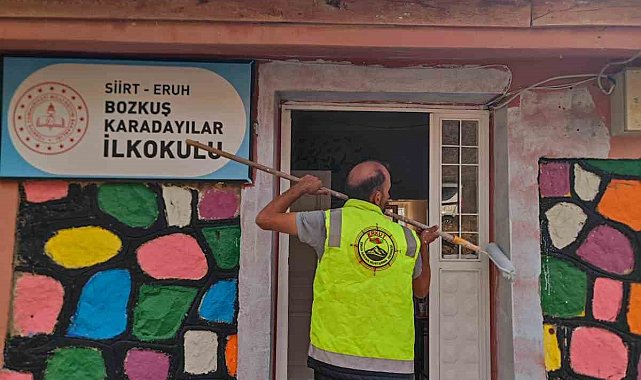Siirt'te arama kurtarma ekibinden köy okuluna renkli dokunuş