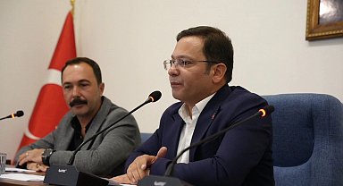 Sındırgı Belediye Başkanı Sak'a gazetecilerden büyük tepki