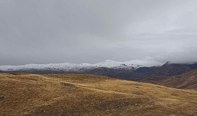 Şırnak'ta kar yağışı erken başladı