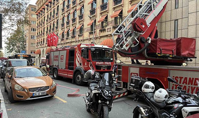 Şişli'de ısı yalıtımı sırasında çıkan yangın paniğe neden oldu