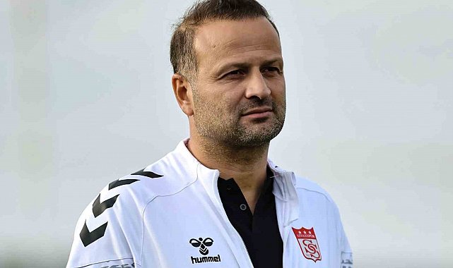 Sivasspor, Osman Zeki Korkmaz ile yollarını ayırıyor