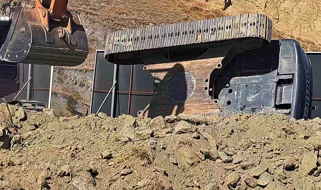 Söke'de iş makinesi devrildi: 1 yaralı