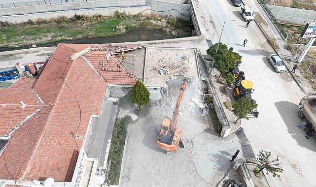 Sorgun Belediyesi kaçak yapıları yıkım çalışmalarını sürdürüyor