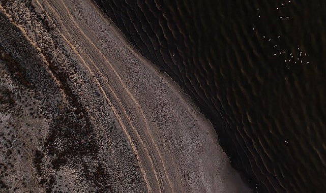 Suların çekildiği Burdur Gölü için imar uyarısı: "Deprem yaşandığında orada yapılan binaların ayakta durması mümkün değil"