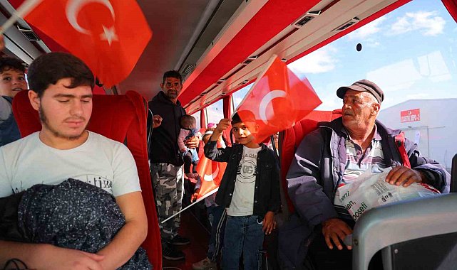 Suriyelilerin ülkelerine geri dönüşü sürüyor