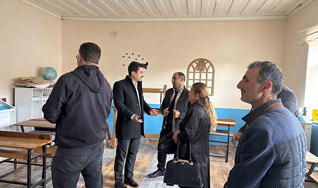 Susuz Kaymakamı Tutal, köy köy dolaşıyor