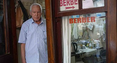 Tek koltuklu dükkanda yarım asırlık zanaat