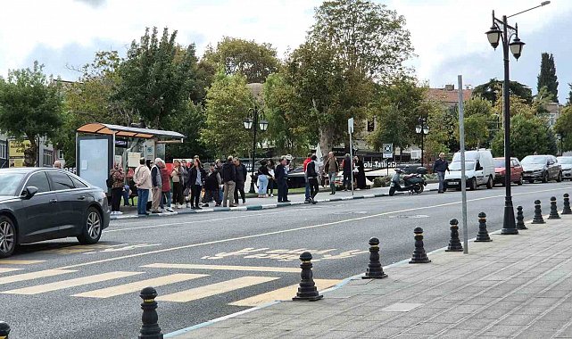 Tekirdağ'da deprem vatandaşlarda paniğe neden oldu