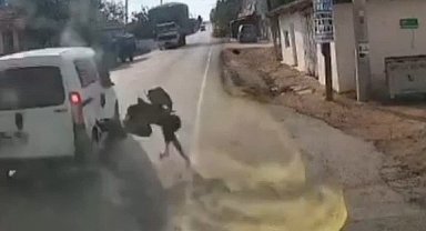 Tekirdağ'da hafif ticari araç çocuğa çarptı