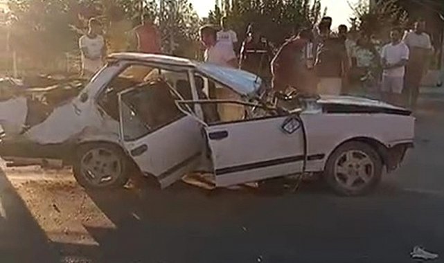 Tofaş hurdaya döndü: 2 yaralı