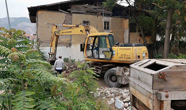 Tokat'ta metruk binaların yerine otopark yapılacak