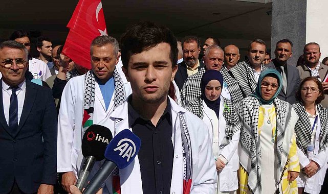 Trabzon'da doktor adaylarından "Hayat Kurtaran Eller Gazze'deki Katliama Susamaz" protestosu