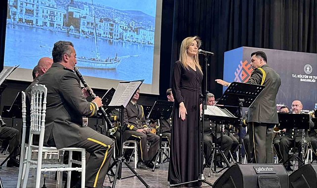 TSK Armoni Mızıkası Komutanlığı Mardin'de konser verdi