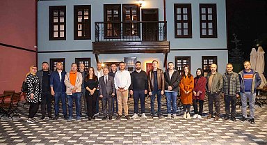 Turizm rehberlerinden Sırçalı Hotel'e tam not