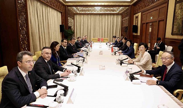 Türkiye ile Çin arasında "su ürünleri ve badem ihracatı" protokolü imzalandı