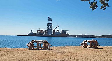 Türkiye'nin 228 metrelik denizdeki yeni gücü: 'West Draco' limana yanaştı