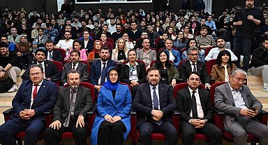 TUSAŞ Genel Müdürü Demiroğlu'ndan öğrencilere konferans