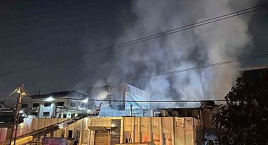 Ümraniye'de fabrikadaki yangın kontrol altına alındı