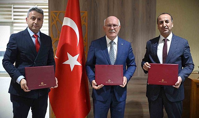 Uşak Üniversitesi ile Uşak Milli Eğitim Müdürlüğü iş birliği protokolü yaptı