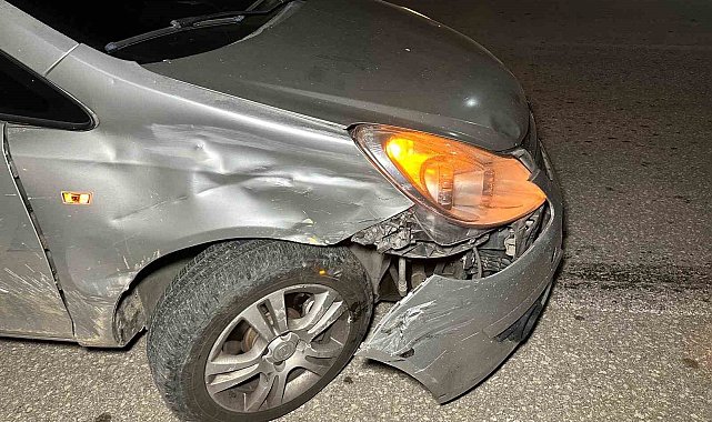 Uşak'ta otomobil ile motosiklet çarpıştı: 2 yaralı