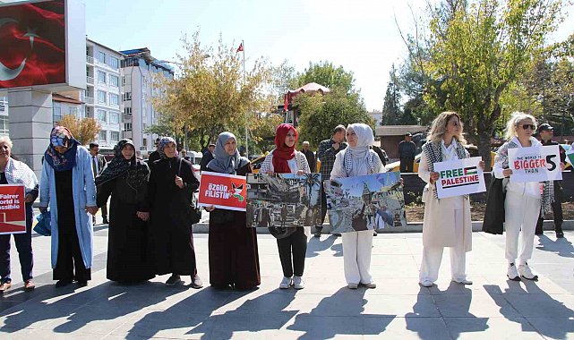 Uşaklı kadınlardan Gazze için sessiz çığlık