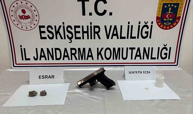 Uyuşturucu bulunduran şahıs jandarma tarafından yakalandı