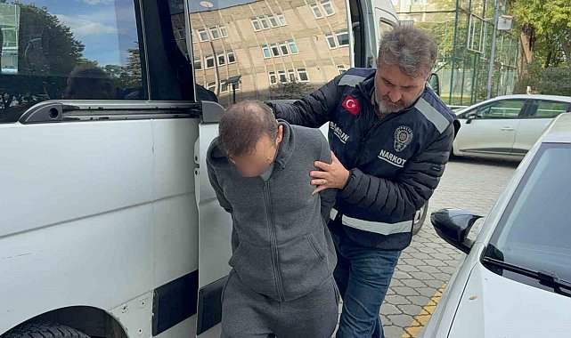 Uyuşturucu ticaretinden gözaltına alınan iki kişi adliyeye sevk edildi