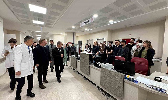 Vali Aydoğdu, hastaları ziyaret etti