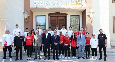 Vali Aydoğdu, sporcuları makamında ağırladı