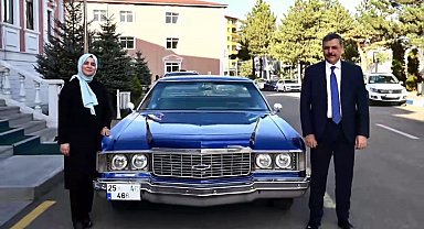 Vali Çiftçi ve eşinden zamanda yolculuk