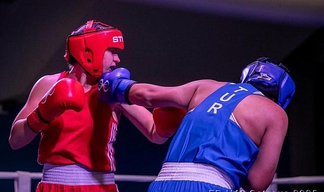 Yağmur Teke, Avrupa'da tek koluyla tarih yazdı