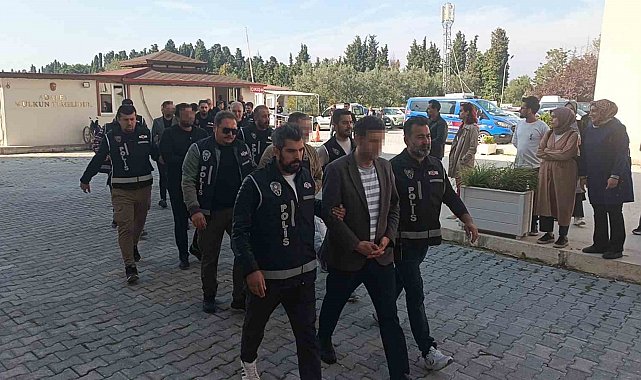 Yalova İl Göç İdaresi'ne yönelik operasyonda 9 zanlı adliyeye sevk edildi