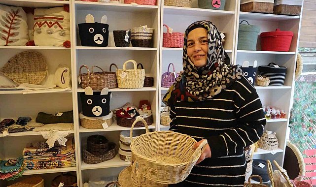 Yalova'da kadınların atık kağıttan ürettikleri sepetler ilgi görüyor