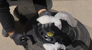 Yedek lastikten uyuşturucu çıktı: 2 tutuklama