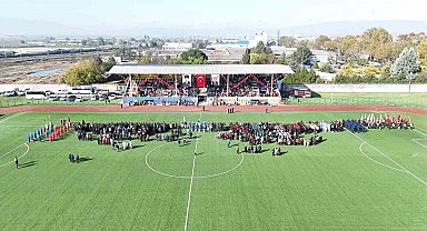 Yenişehir stadyumunda cumhuriyet coşkusu
